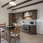 Hotel apartamentowy Sea Breeze & 4*
