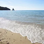Sea Breeze & 4* Agios Gordios (Corfu)