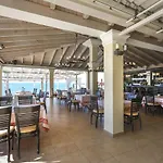 Hotel apartamentowy Sea Breeze & 4*