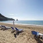 Hotel apartamentowy Sea Breeze & 4*