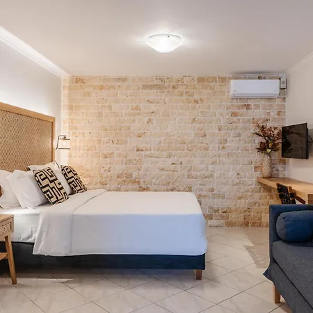 Aparthotel Sea Breeze &