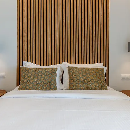 Aparthotel Sea Breeze & 2*
