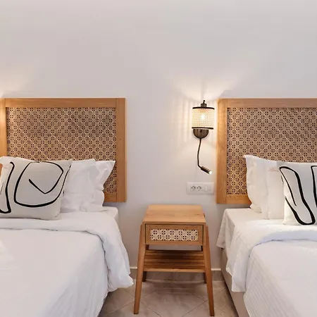 Aparthotel Sea Breeze &