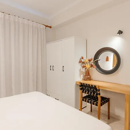 Sea Breeze & Aparthotel Agios Gordios (Corfu)
