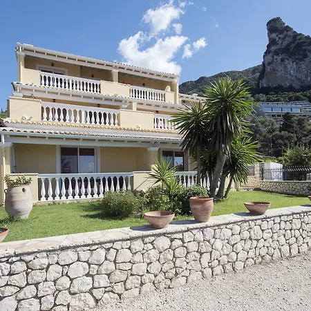 Hotel apartamentowy Sea Breeze & 4*