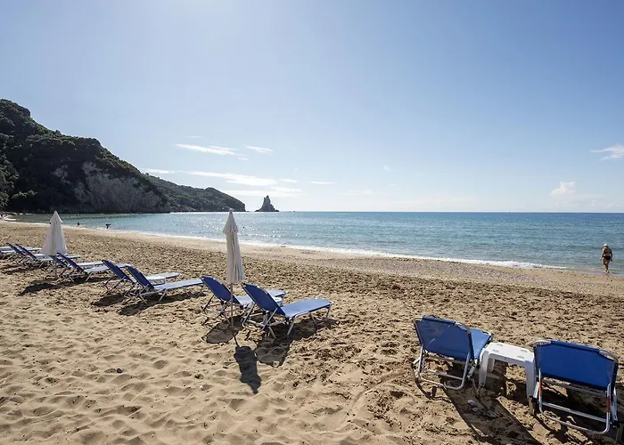 Ξενοδοχείο με διαμερίσματα Sea Breeze & 4*