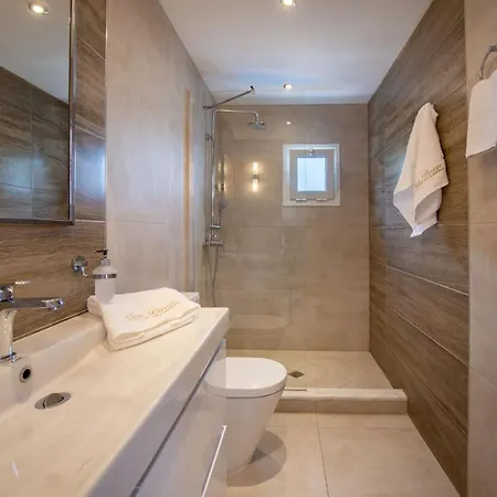 Sea Breeze & Aparthotel Agios Gordios (Corfu)
