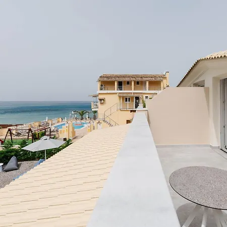 Sea Breeze & Aparthotel 2*
