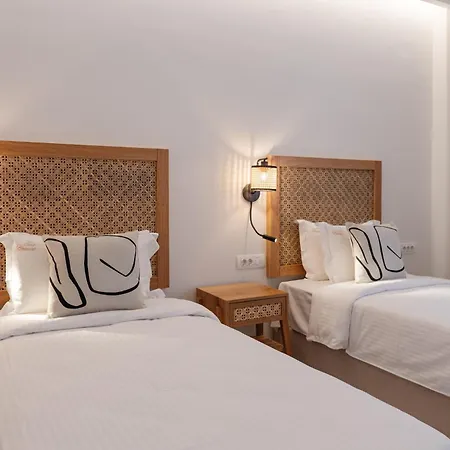 Sea Breeze & Aparthotel