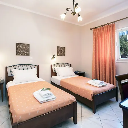 Sea Breeze & شقة فندقية 4*