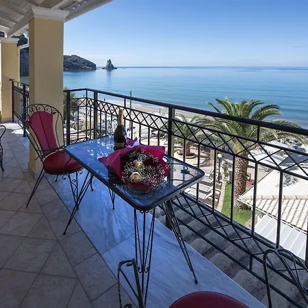 Sea Breeze & شقة فندقية 4*