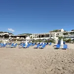 Lägenhetshotell Sea Breeze & 4*