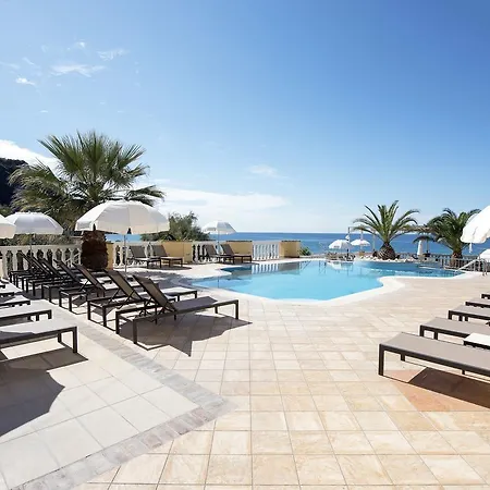 Apartmanhotel Sea Breeze & 4*