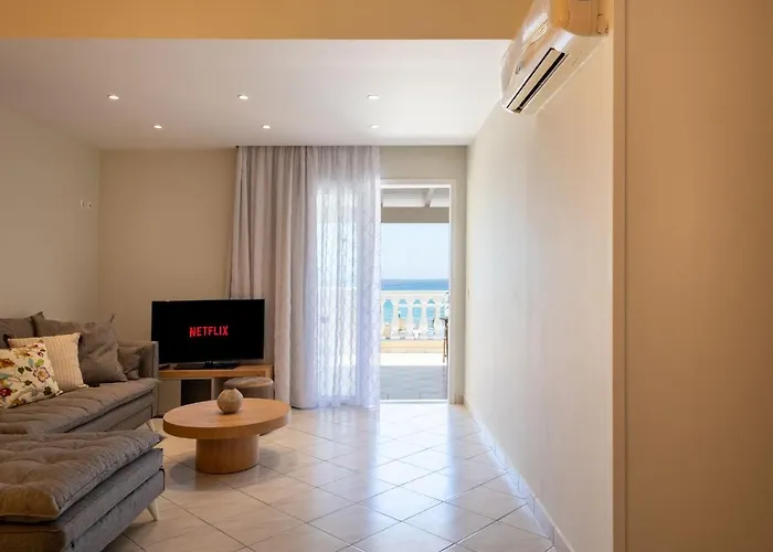Sea Breeze & 4* Agios Gordios (Corfu)