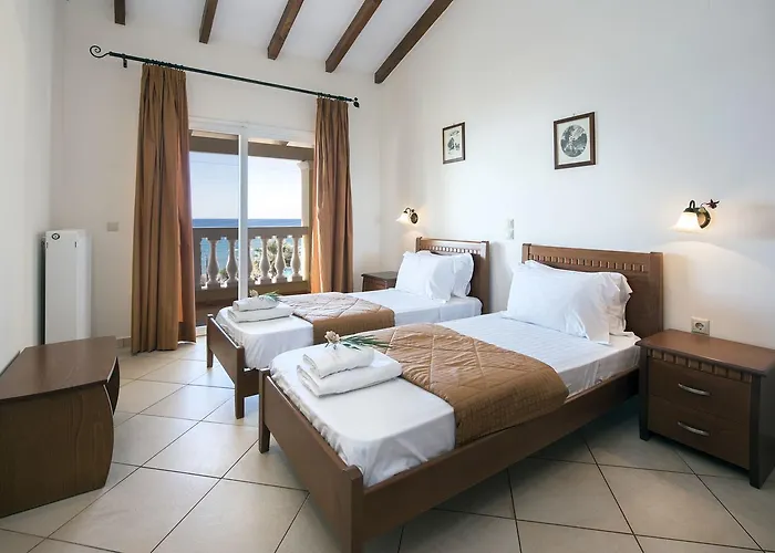 Aparthotel Sea Breeze & 4*