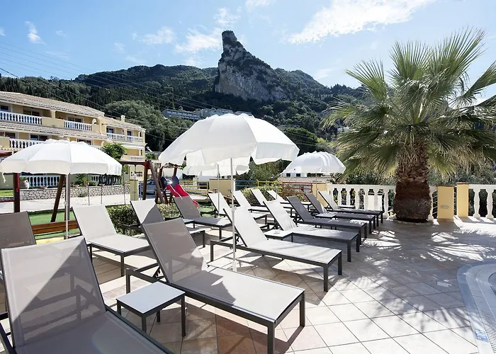 Sea Breeze & 4* Agios Gordios (Corfu)