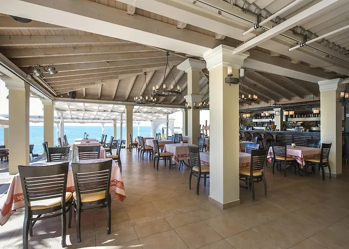 Hotel de apartamente Sea Breeze & 4*